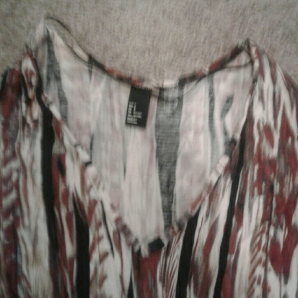 H&M Patterned Shirt - Picture 2 of 5